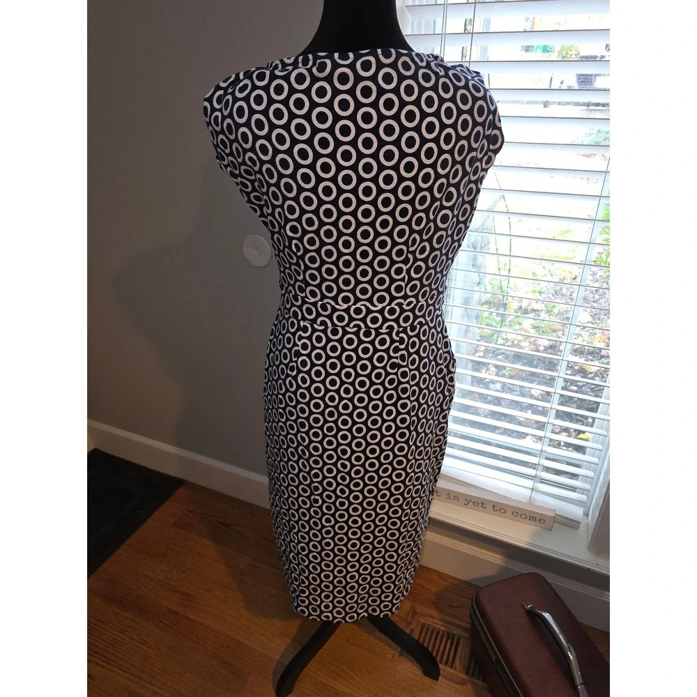 Boden Navy White Circle Print Cap Sleeve Sheath Dress UK 12 US 8L - Picture 5 of 7